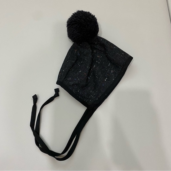 EUC Onyx Pom Bonnet Cotton-Lined - Picture 2 of 4